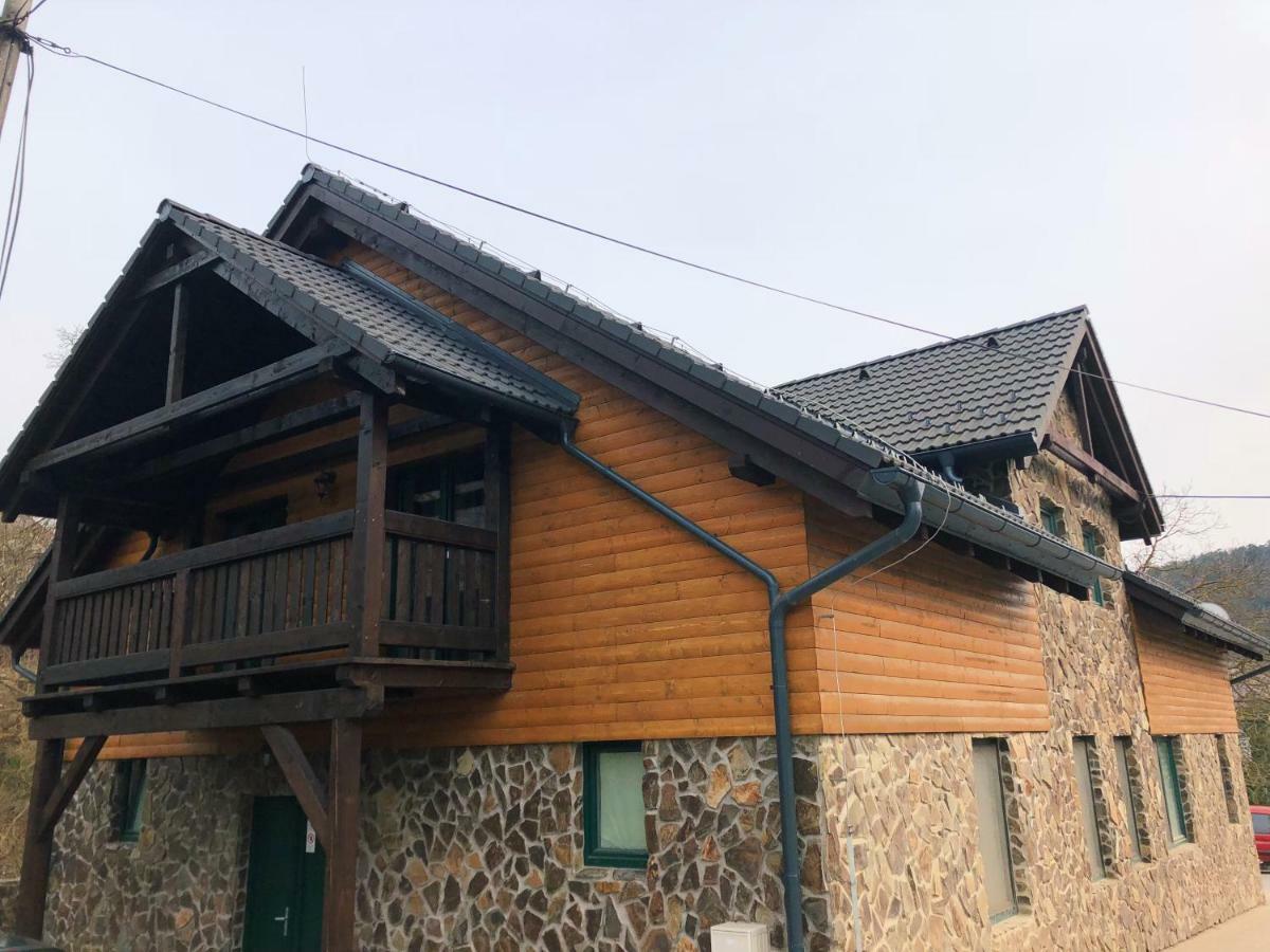Apartman Pod Orechom Felsősom Kültér fotó